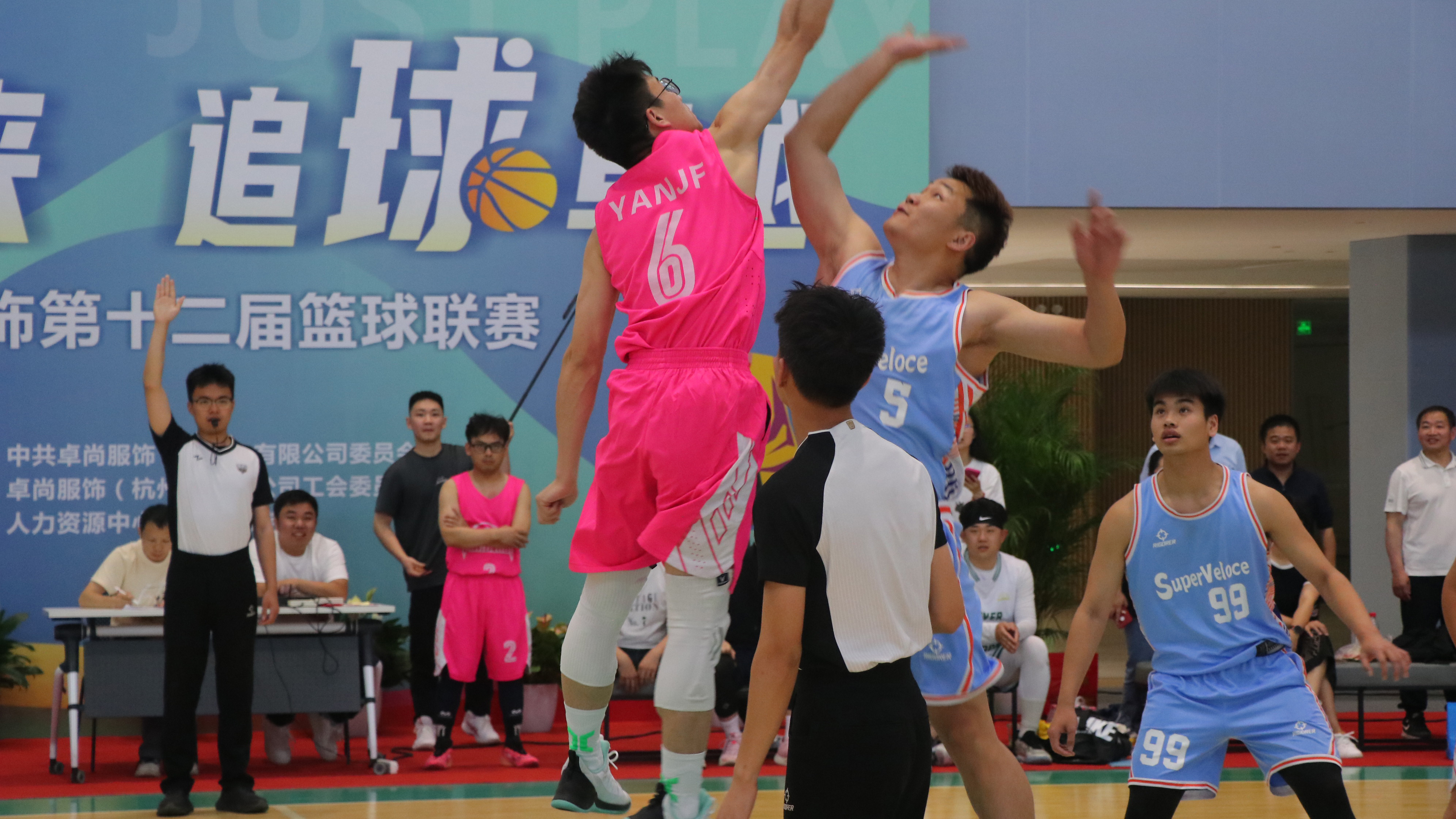 卓尚服飾丨十二載風(fēng)華正盛，尚聚青春之夢